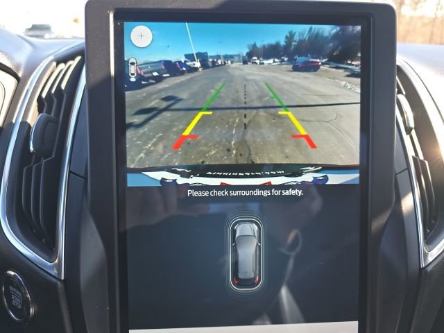 Used 2022 Ford Edge Titanium w/ Equipment Group 301A AWD/4WD image 17