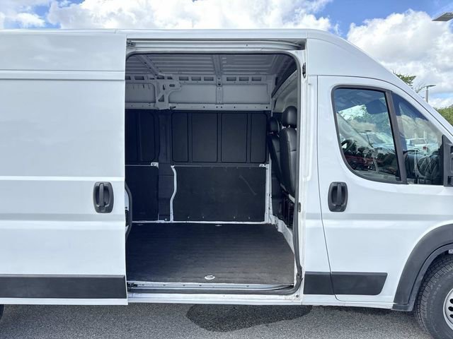 Used 2023 RAM ProMaster 2500 FWD image 13