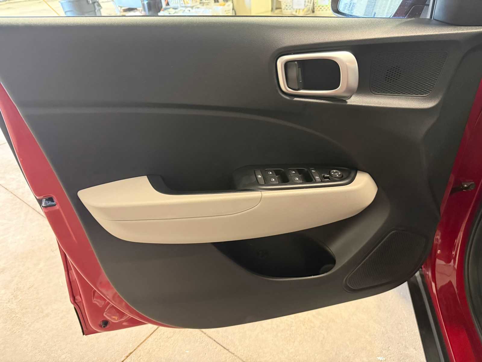 Used 2023 Hyundai Venue SEL FWD image 20