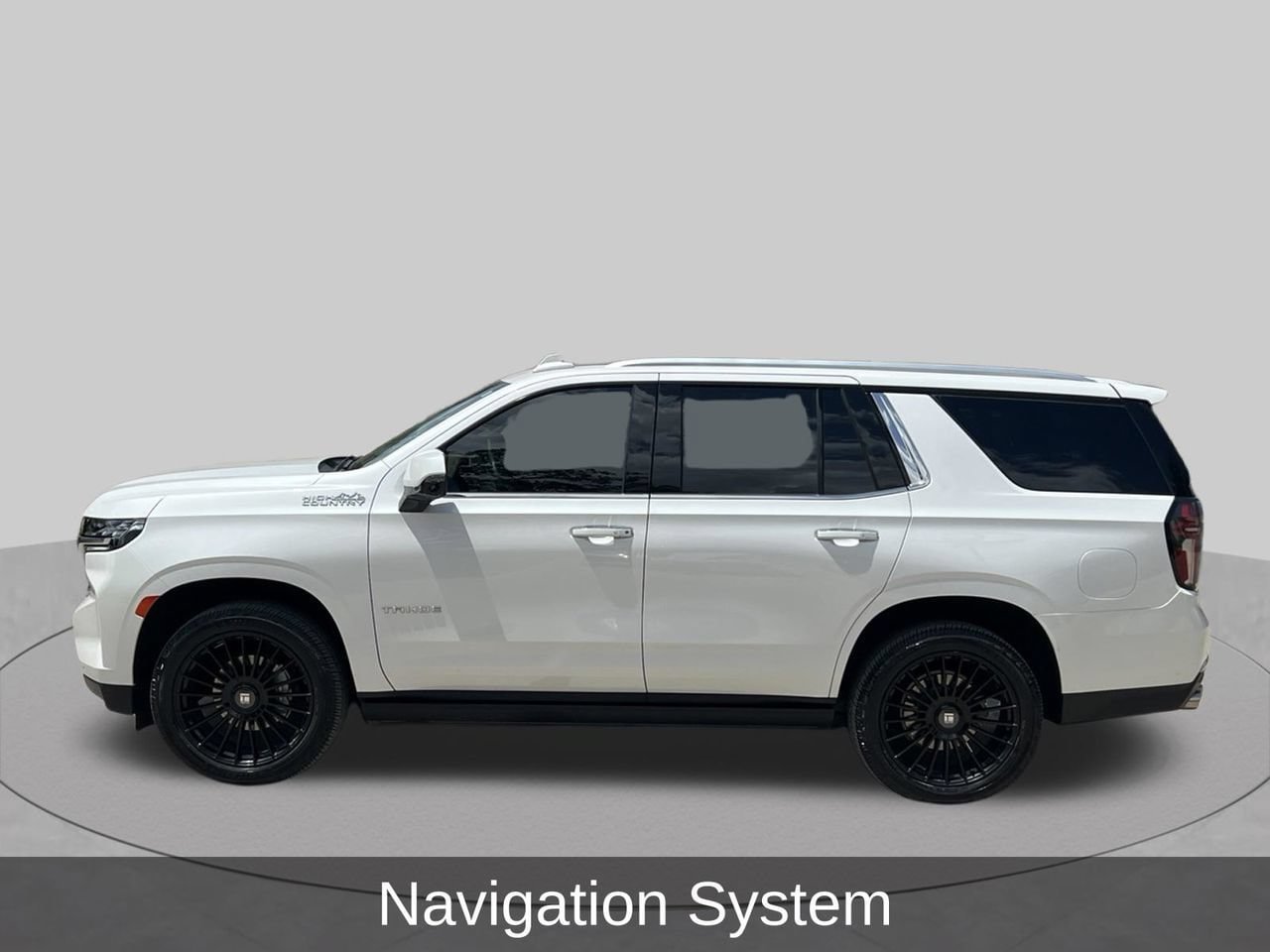 Used 2023 Chevrolet Tahoe High Country AWD/4WD image 2