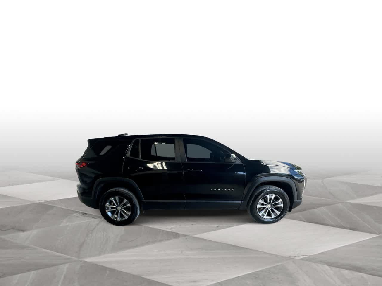 Used 2025 Chevrolet Equinox LT FWD image 9