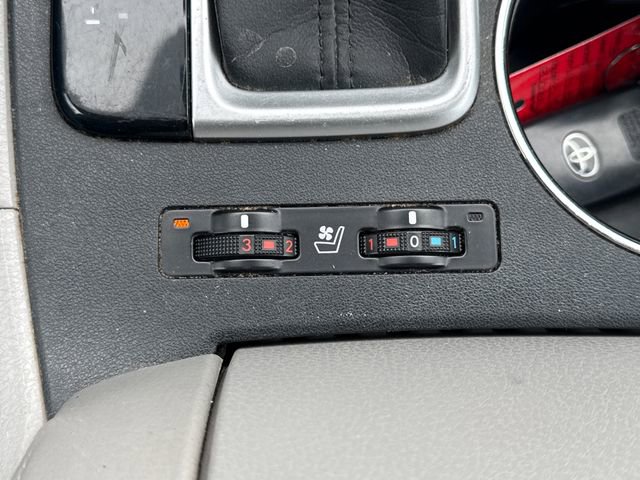 Used 2014 Toyota Highlander Limited AWD/4WD image 32