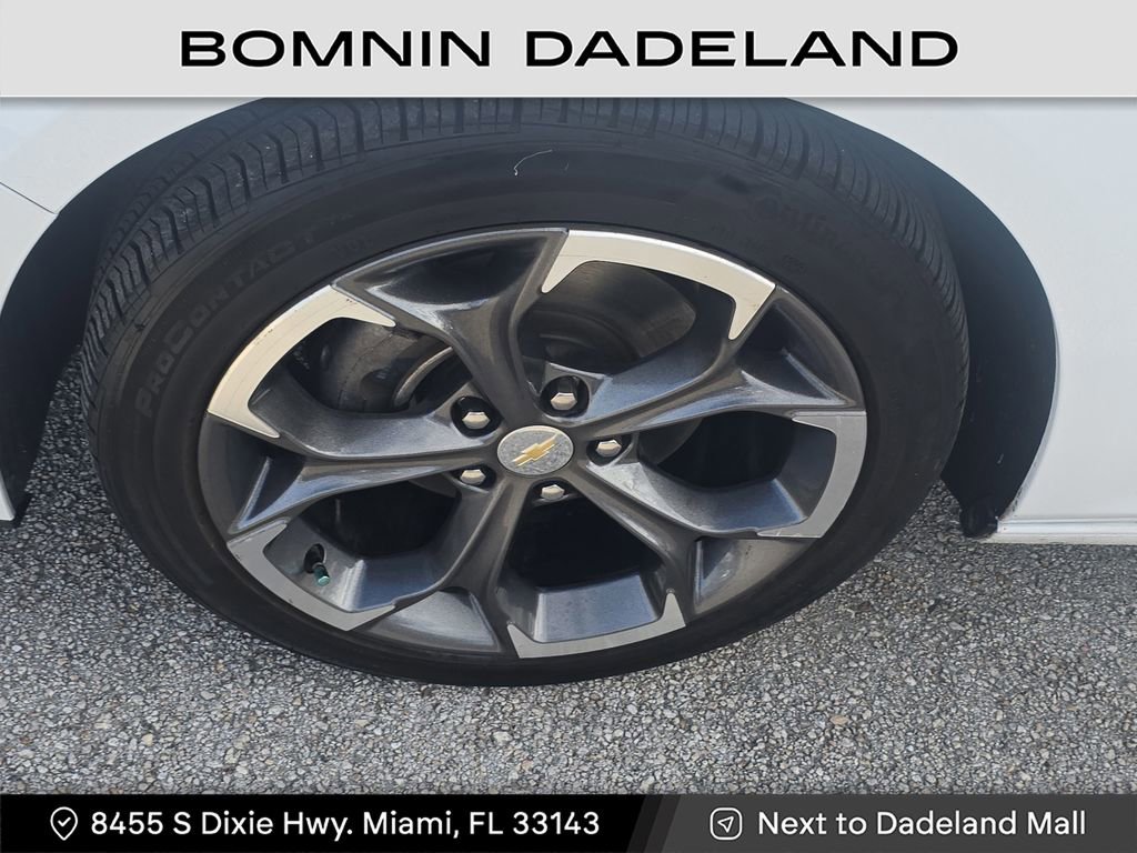 Used 2021 Chevrolet Malibu LT image 9