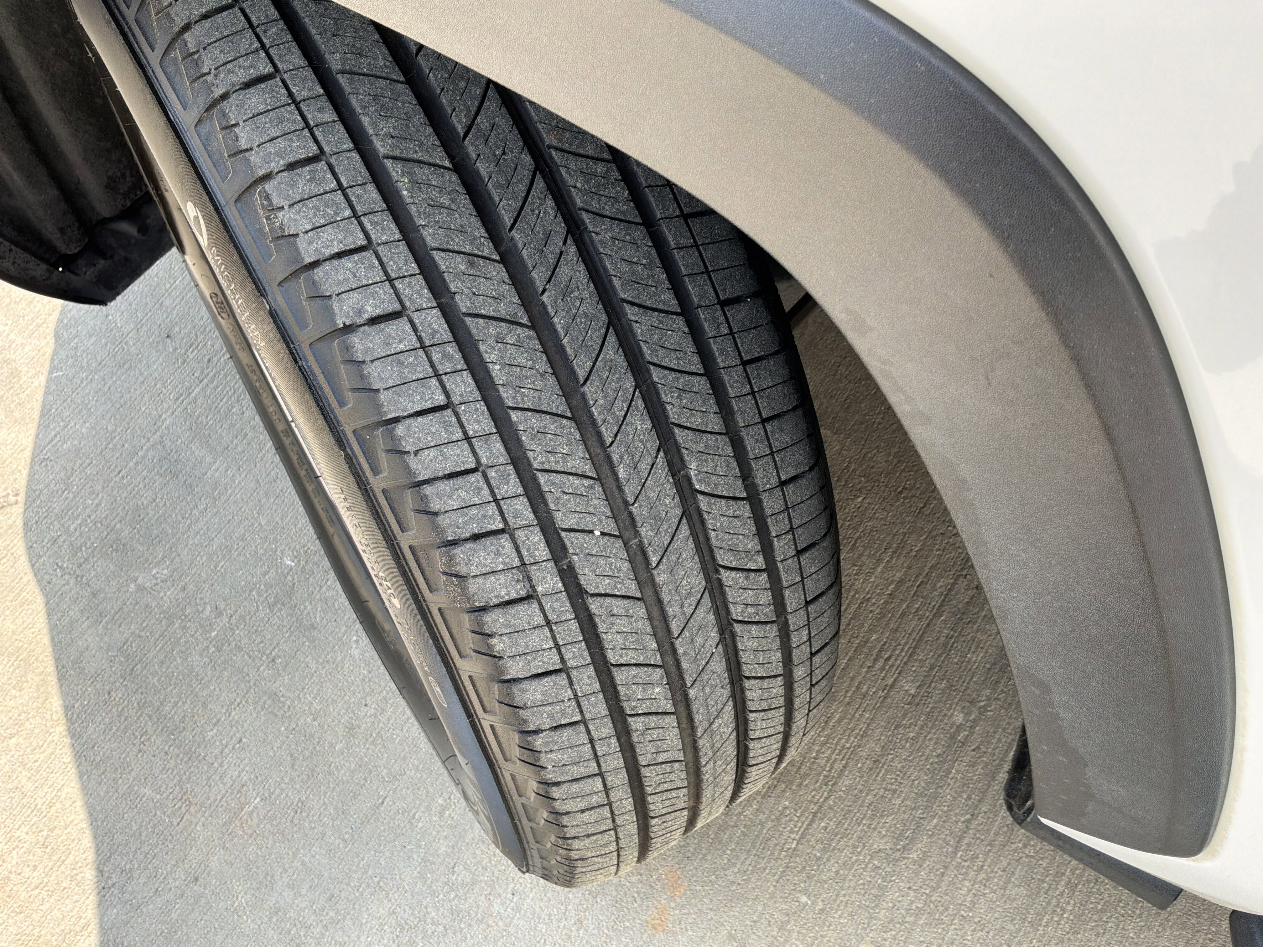 Used 2023 Toyota RAV4 XLE w/ Convenience Package image 15