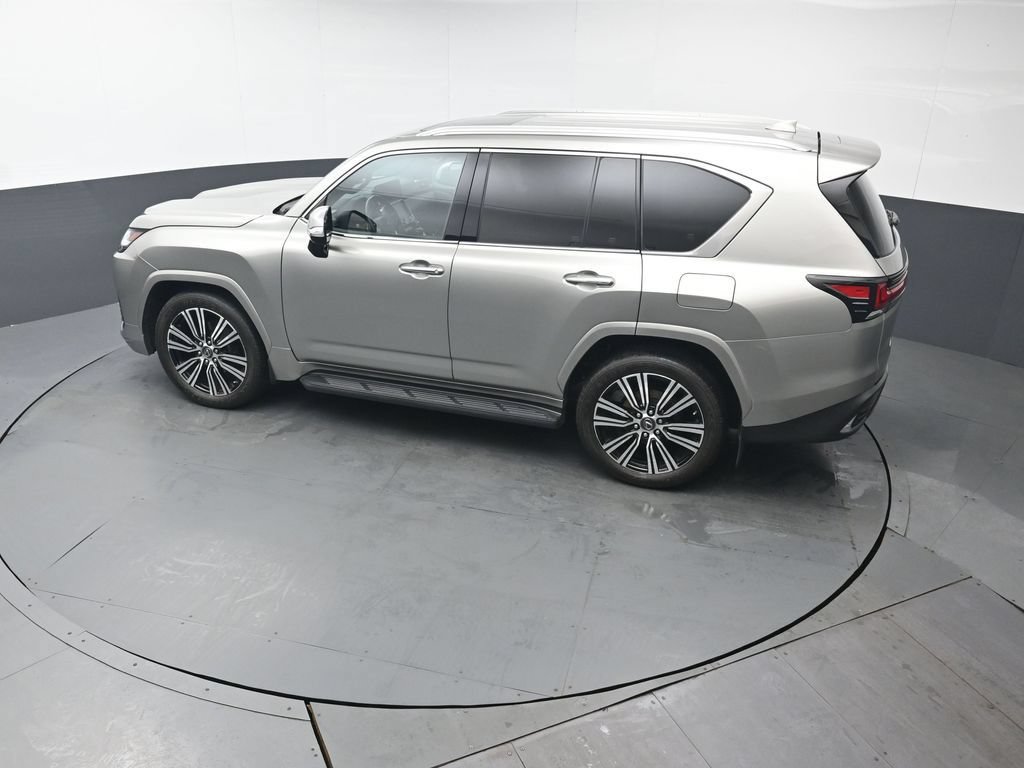 Used 2023 Lexus LX 600 4WD w/ Luxury Package image 45