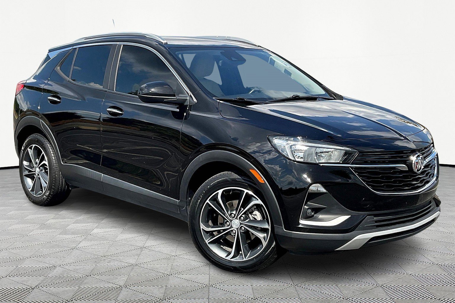 Used 2021 Buick Encore GX Select image 1