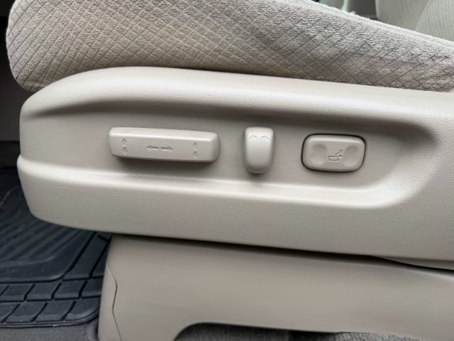Used 2016 Honda Odyssey SE image 18