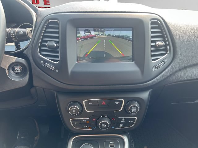 Used 2018 Jeep Compass Latitude w/ Popular Equipment Group AWD/4WD image 22