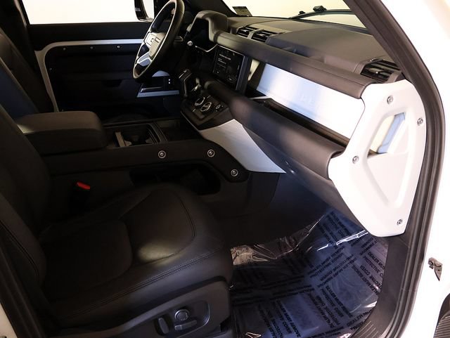 Used 2024 Land Rover Defender 110 S AWD/4WD image 32