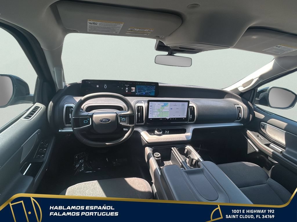 Used 2025 Ford Expedition Active AWD/4WD image 16
