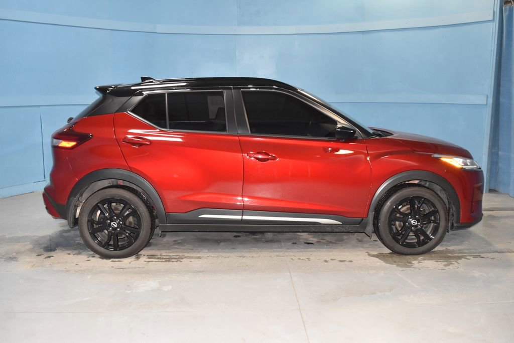 Used 2024 Nissan Kicks SR w/ SR Premium Package image 19