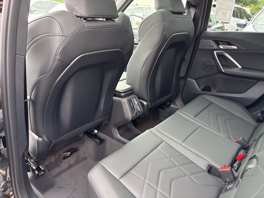 New 2027 BMW X1 xDrive28i AWD/4WD image 27