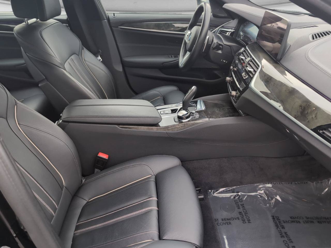 Used 2022 BMW M550i xDrive w/ Executive Package AWD/4WD image 19