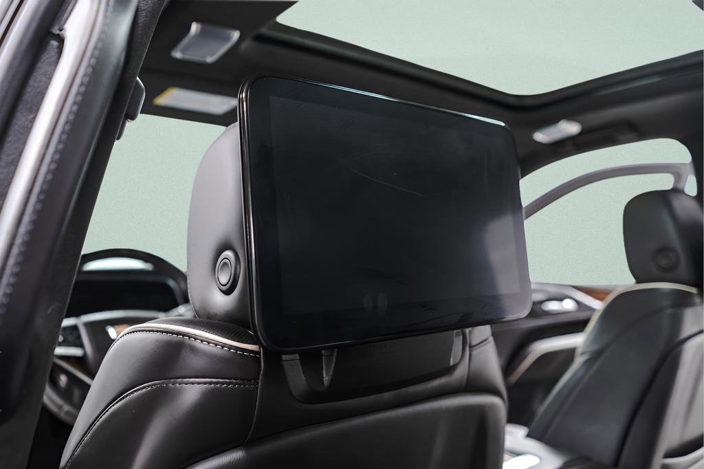 Used 2023 Cadillac Escalade ESV Sport Platinum image 36