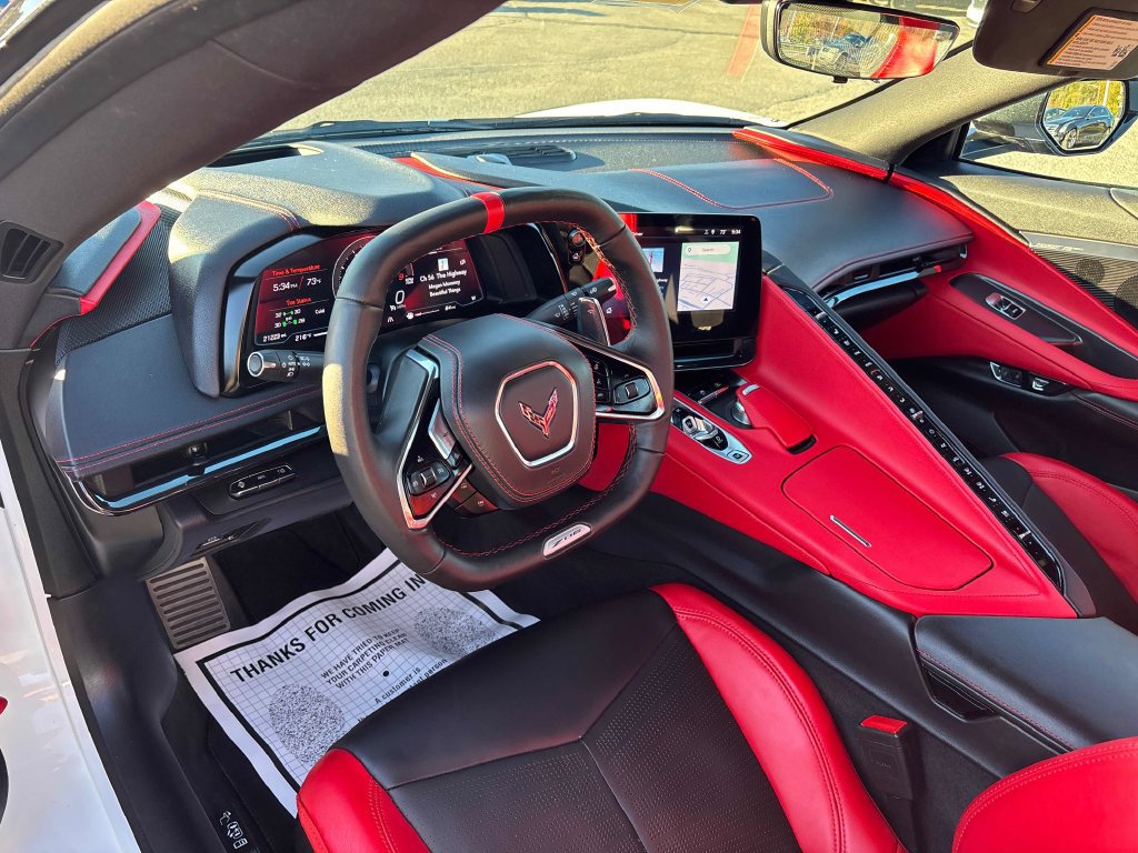 Used 2025 Chevrolet Corvette Z06 RWD image 10
