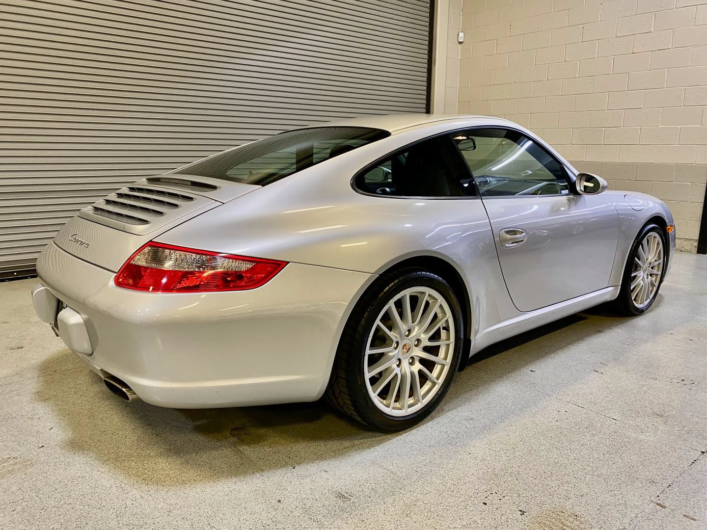 Used 2005 Porsche 911 Carrera RWD image 7