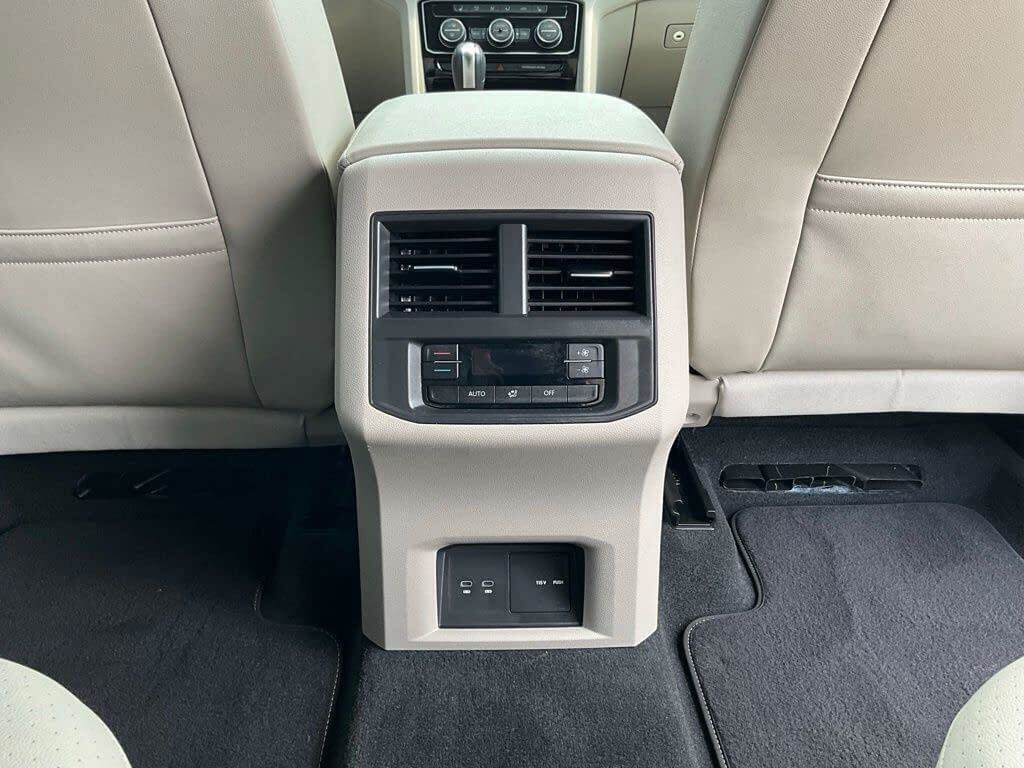 Certified 2023 Volkswagen Atlas SE AWD/4WD image 17
