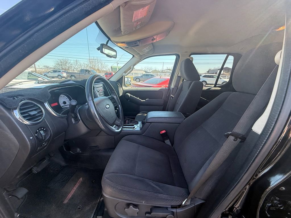 Used 2010 Ford Explorer Sport Trac XLT image 12