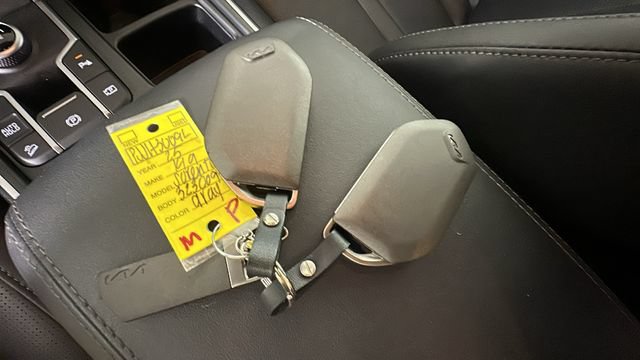 Used 2025 Kia Sorento S FWD image 24