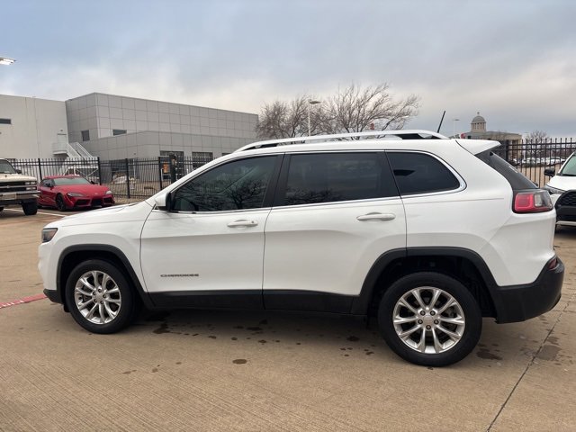 Used 2019 Jeep Cherokee Latitude w/ Popular Appearance Group image 8
