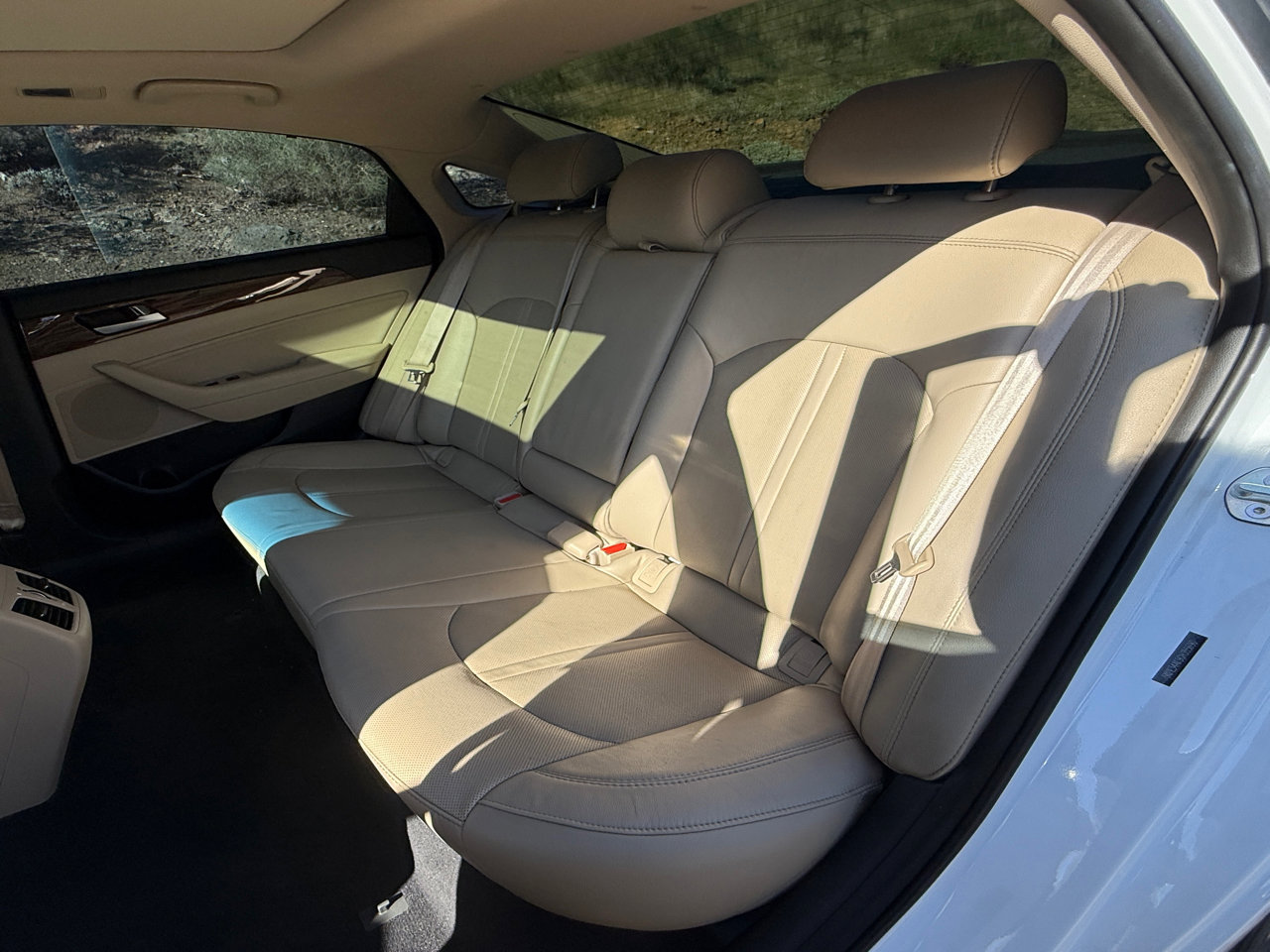 Used 2016 Hyundai Sonata Limited w/ Option Group 04 image 17