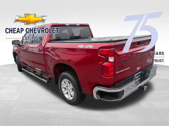 Used 2022 Chevrolet Silverado 1500 LT AWD/4WD image 3