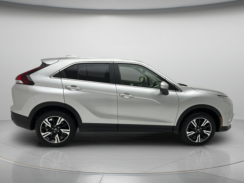 Used 2025 Mitsubishi Eclipse Cross SE AWD/4WD image 4