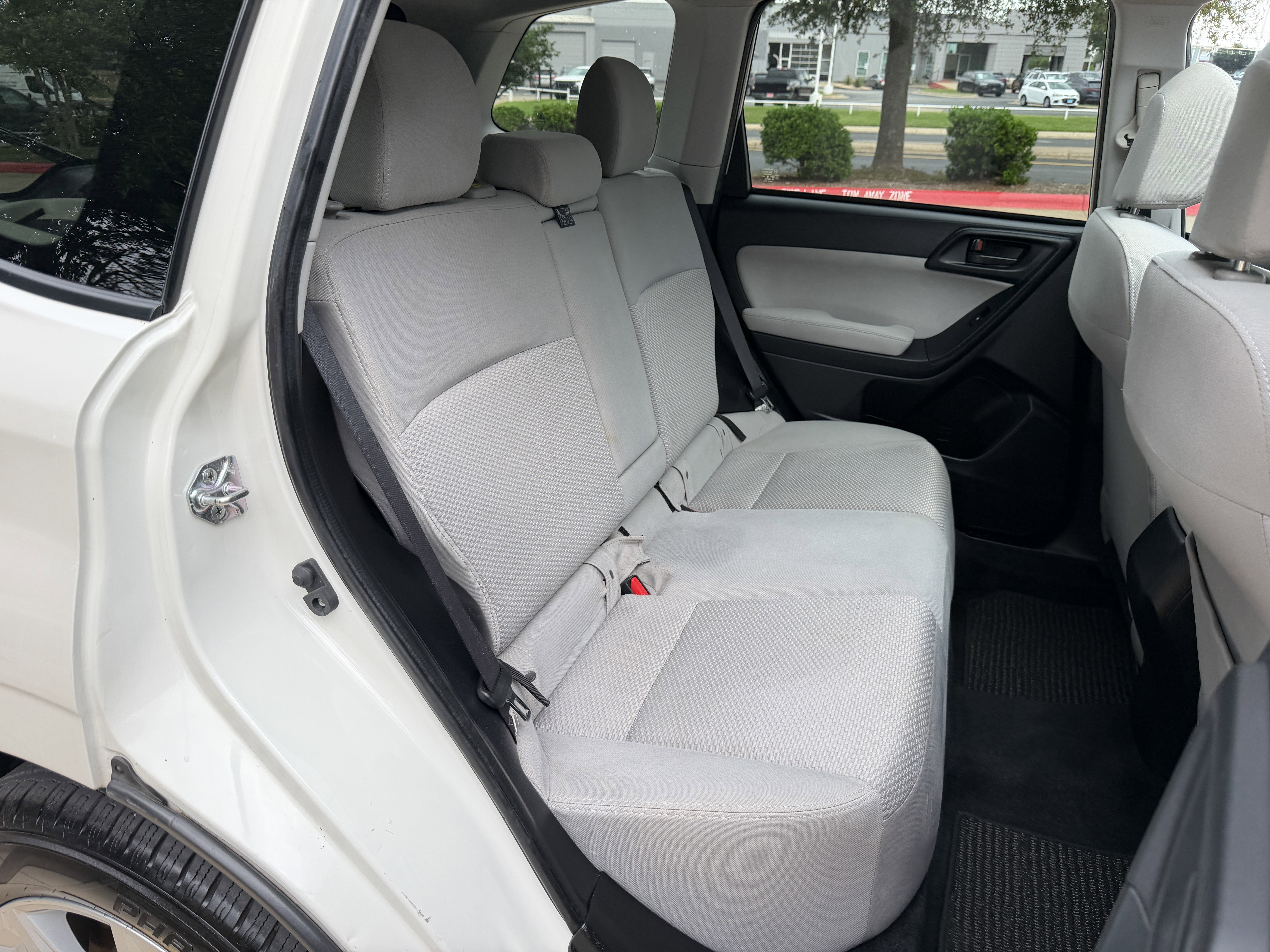 Used 2015 Subaru Forester 2.5i Premium w/ Popular Package #2 AWD/4WD image 13