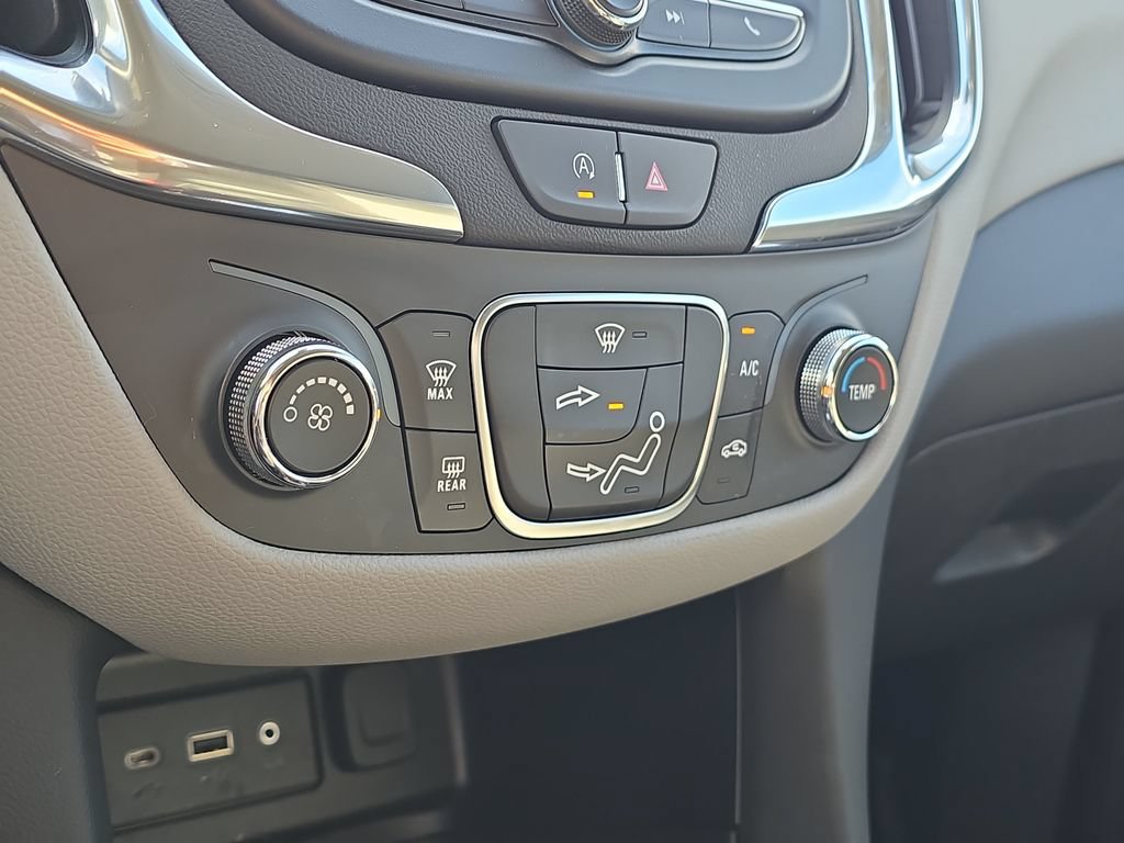 Used 2024 Chevrolet Equinox LS w/ LS Convenience Package FWD image 25