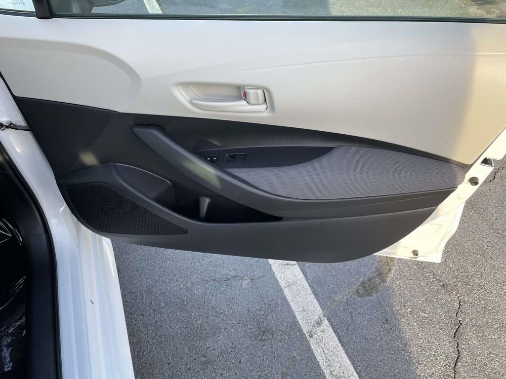 Used 2024 Toyota Corolla LE image 43