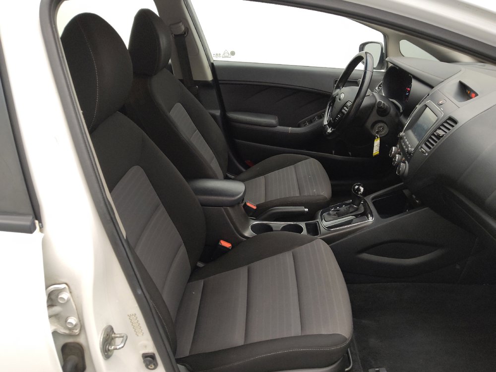 Used 2017 Kia Forte S FWD image 21