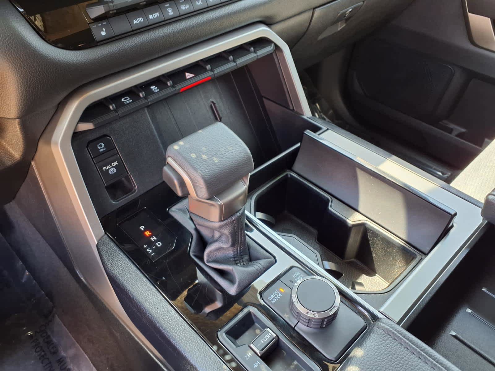 Certified 2025 Toyota Sequoia SR5 AWD/4WD image 27