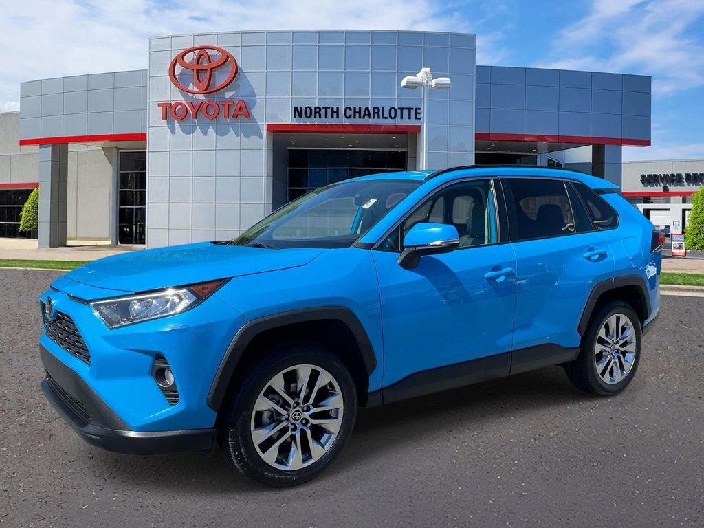 Used 2021 Toyota RAV4 XLE Premium AWD/4WD image 3