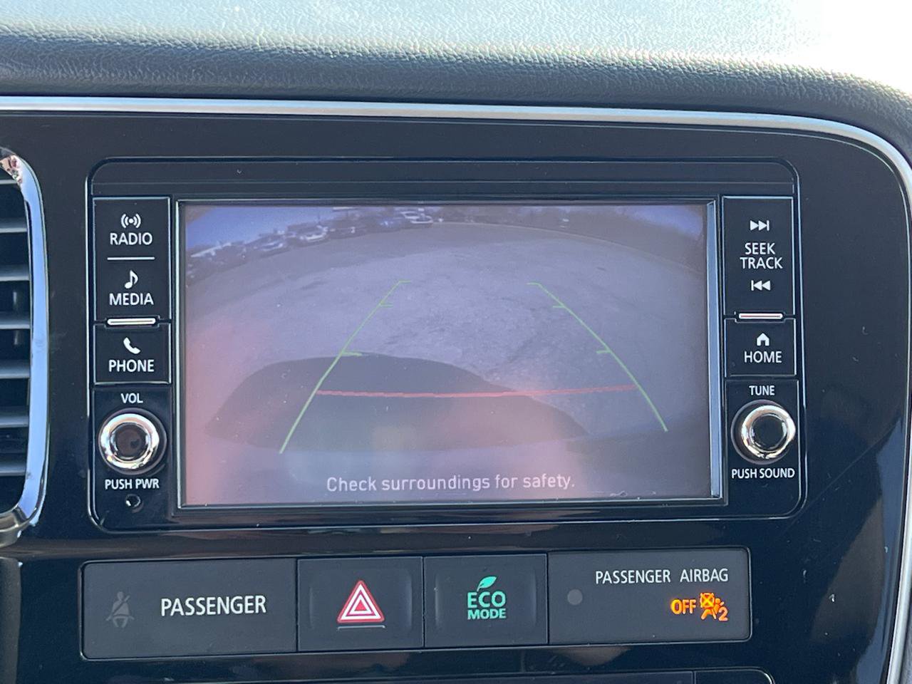 Used 2018 Mitsubishi Outlander ES image 25