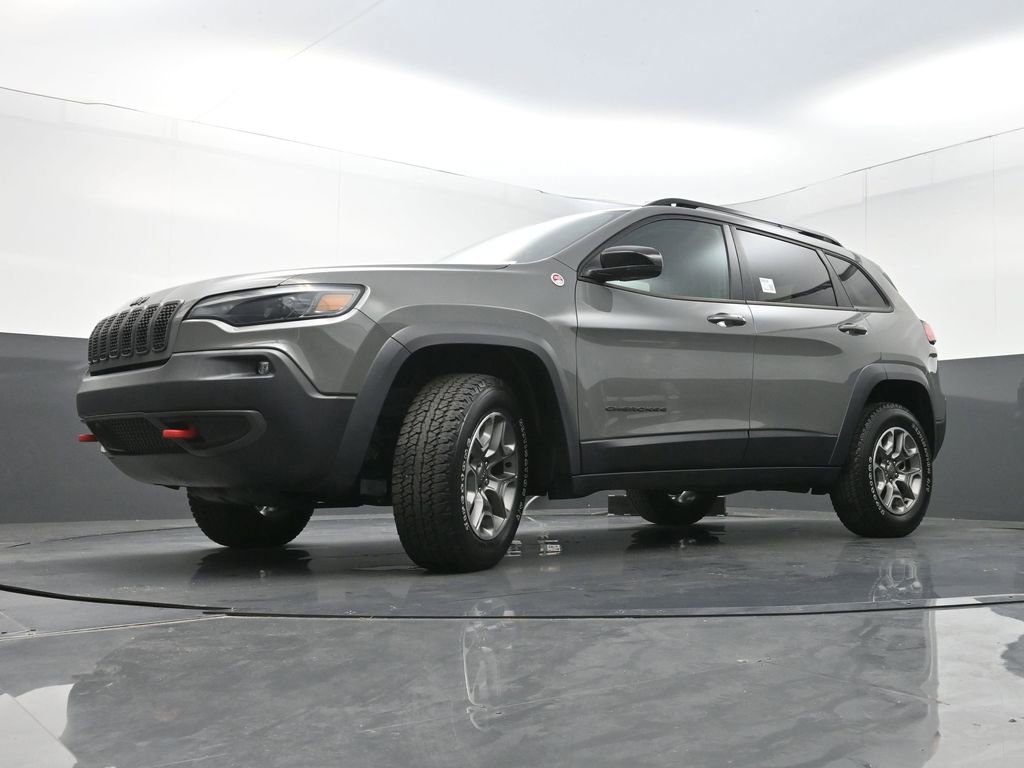 Used 2022 Jeep Cherokee Trailhawk image 25