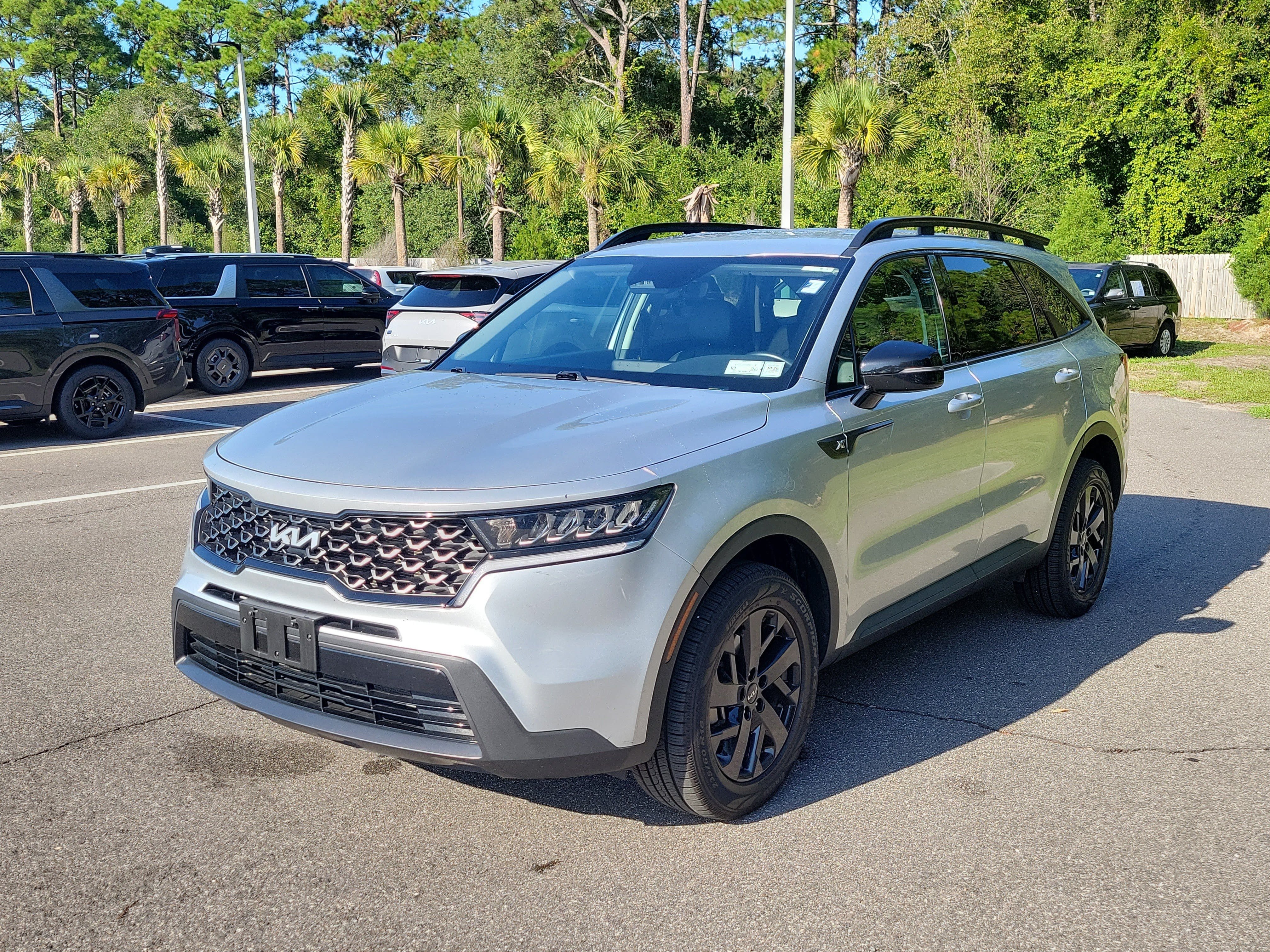 Certified 2022 Kia Sorento S AWD/4WD image 3