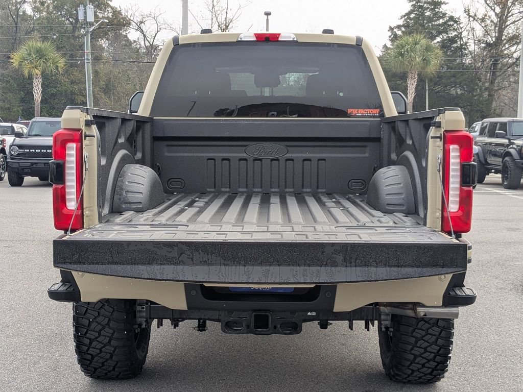New 2026 Ford F250 XLT w/ XLT Premium Package AWD/4WD image 13