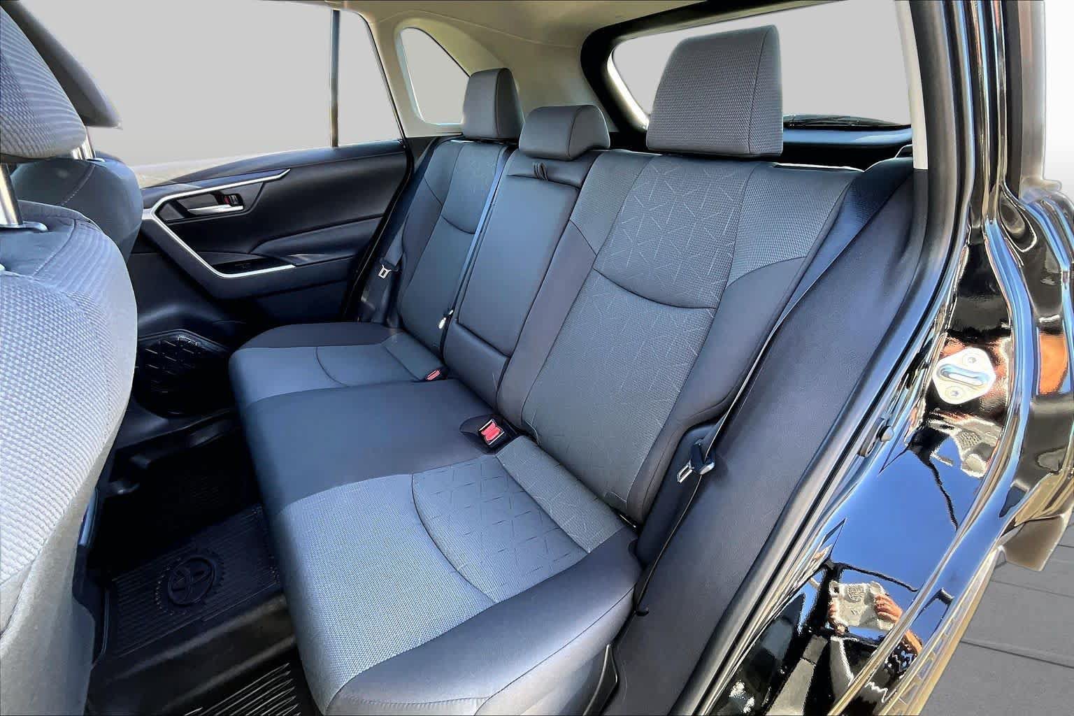 Certified 2025 Toyota RAV4 XLE AWD/4WD image 20