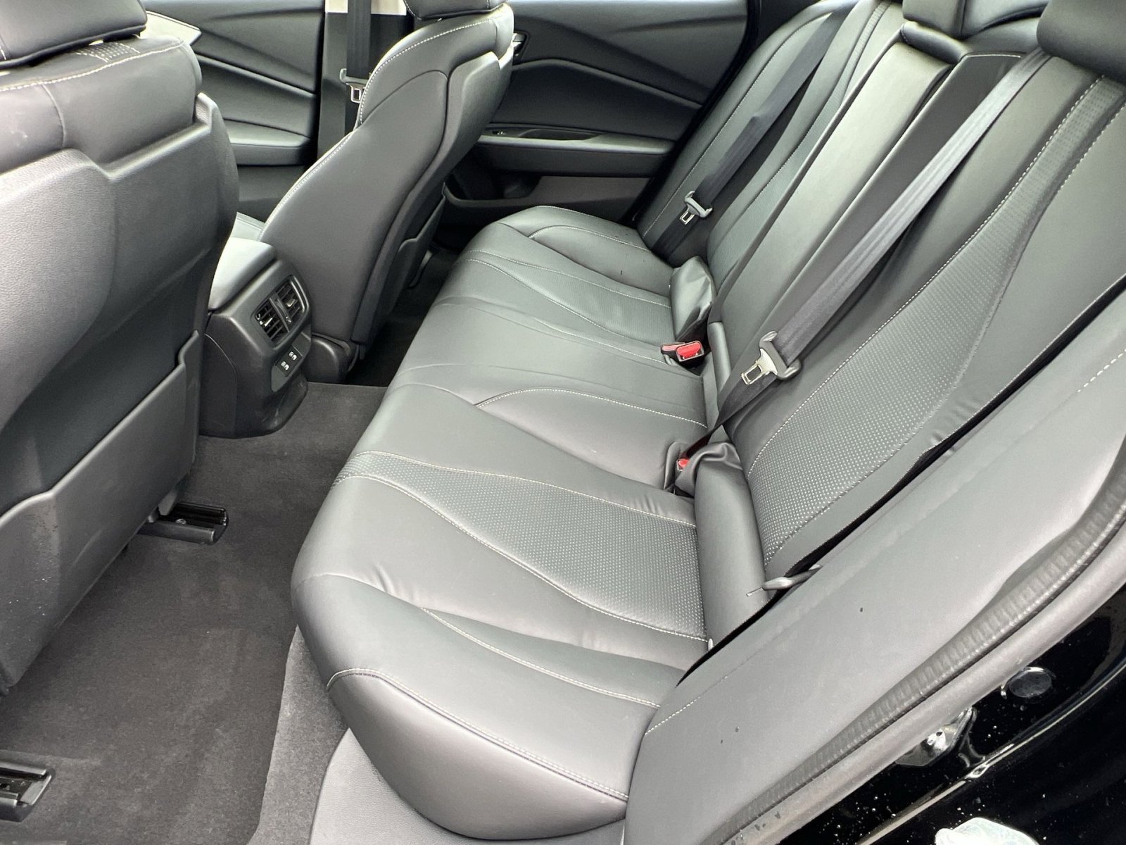 Certified 2025 Acura TLX w/ Technology Package image 22