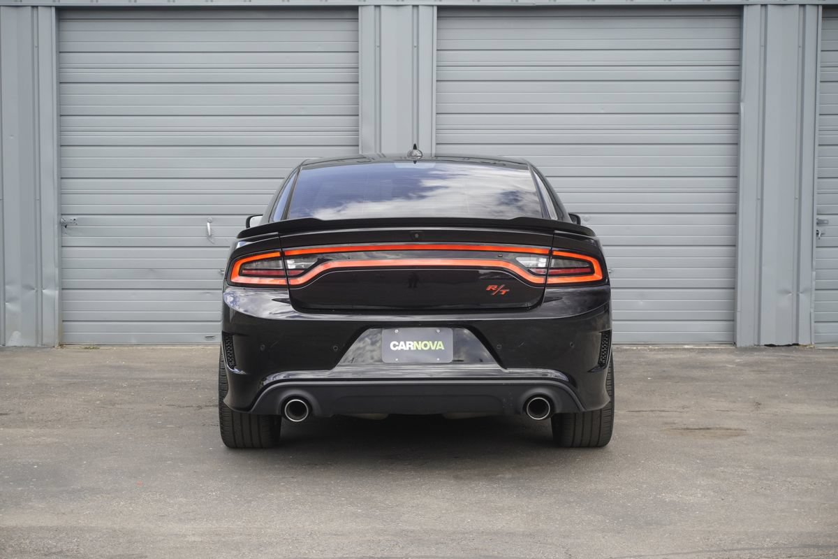 Used 2022 Dodge Charger R/T RWD image 4