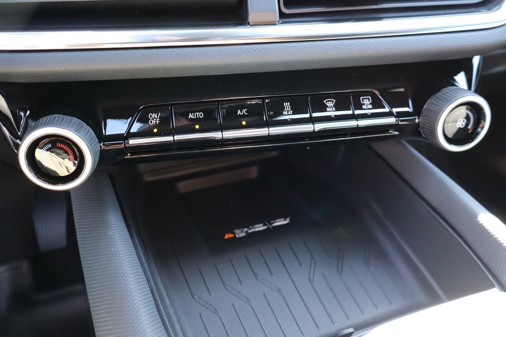 New 2026 Chevrolet Equinox EV LT image 22