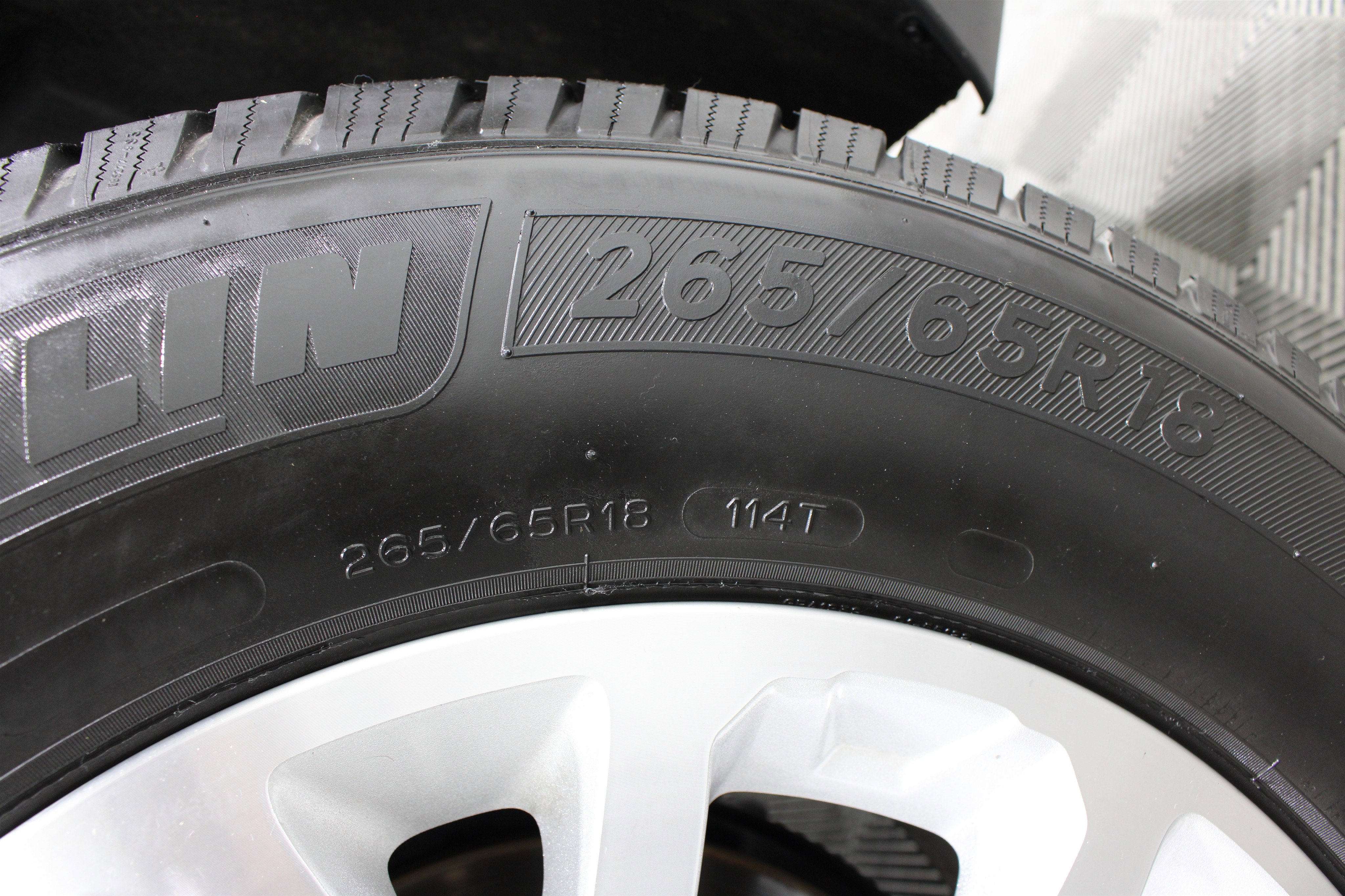 Used 2017 GMC Yukon SLT RWD image 43