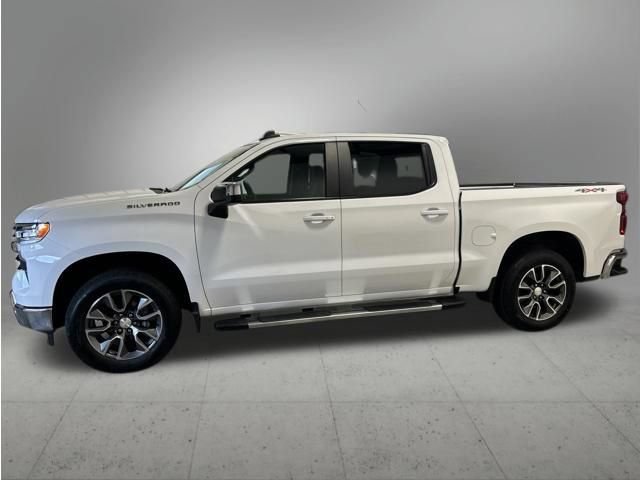 Used 2024 Chevrolet Silverado 1500 LT w/ Leather Package AWD/4WD image 2