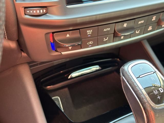 Used 2022 Maserati Levante Modena AWD/4WD image 35