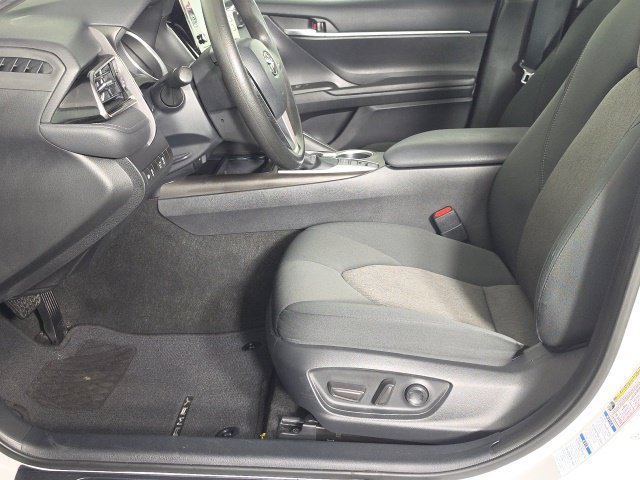 Used 2023 Toyota Camry LE AWD/4WD image 22
