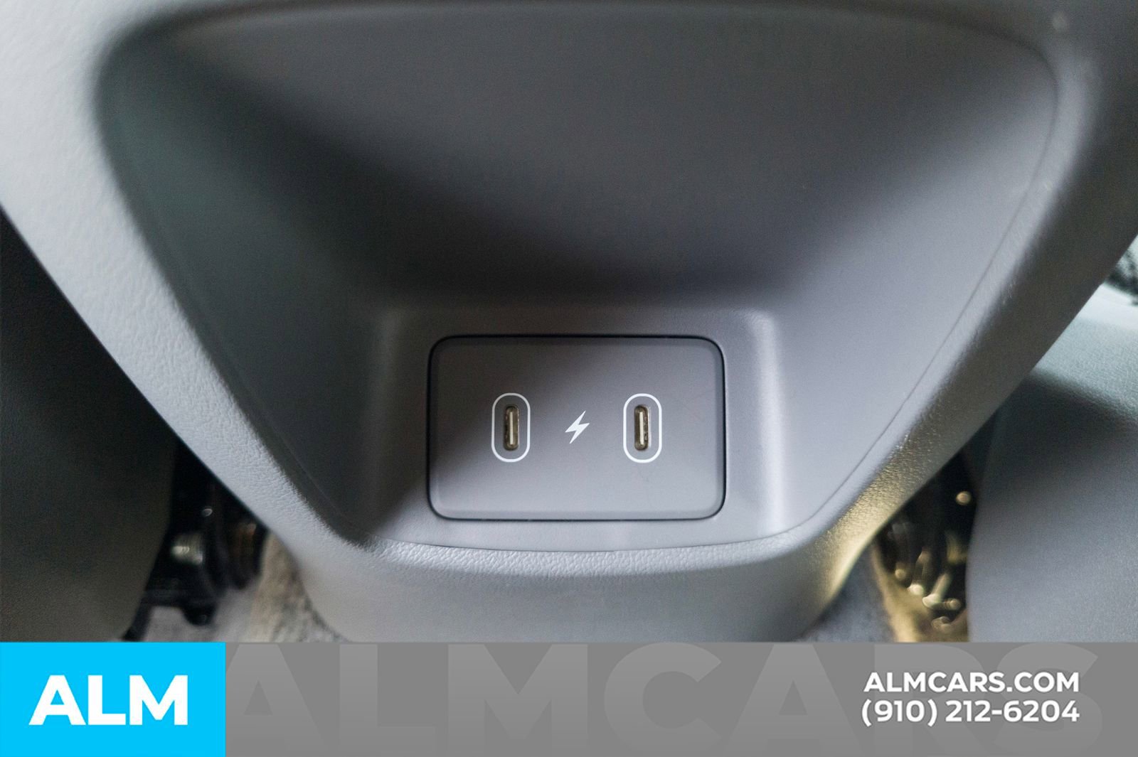 Used 2025 Hyundai Elantra SE image 22