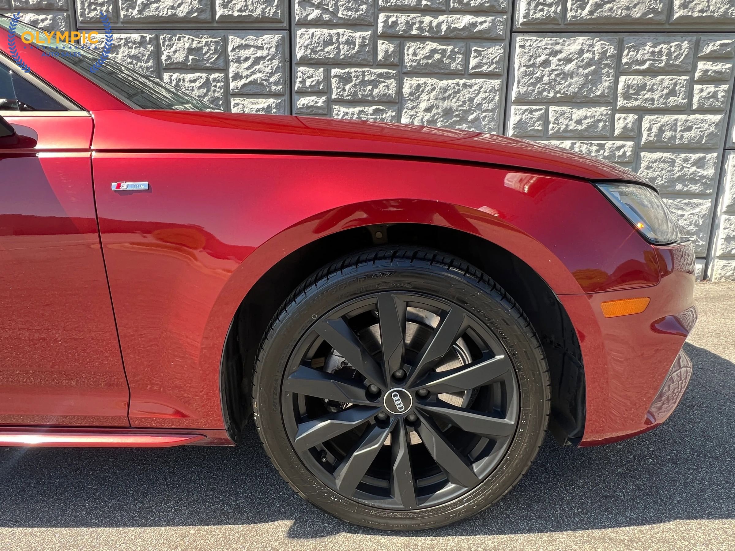 Used 2018 Audi A4 2.0T Ultra Premium w/ Convenience Package FWD image 12