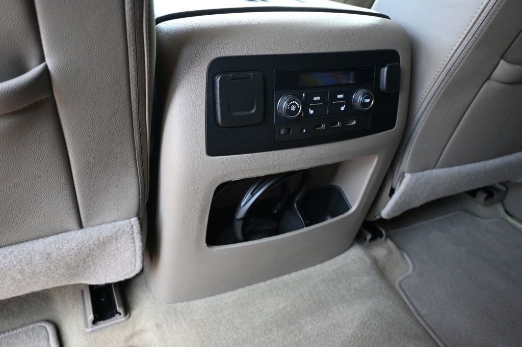 Used 2017 Chevrolet Tahoe Premier RWD image 16