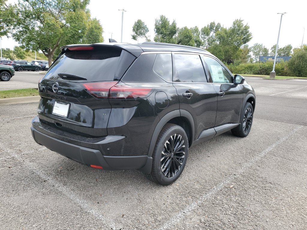 New 2026 Nissan Rogue Dark Armor FWD image 4