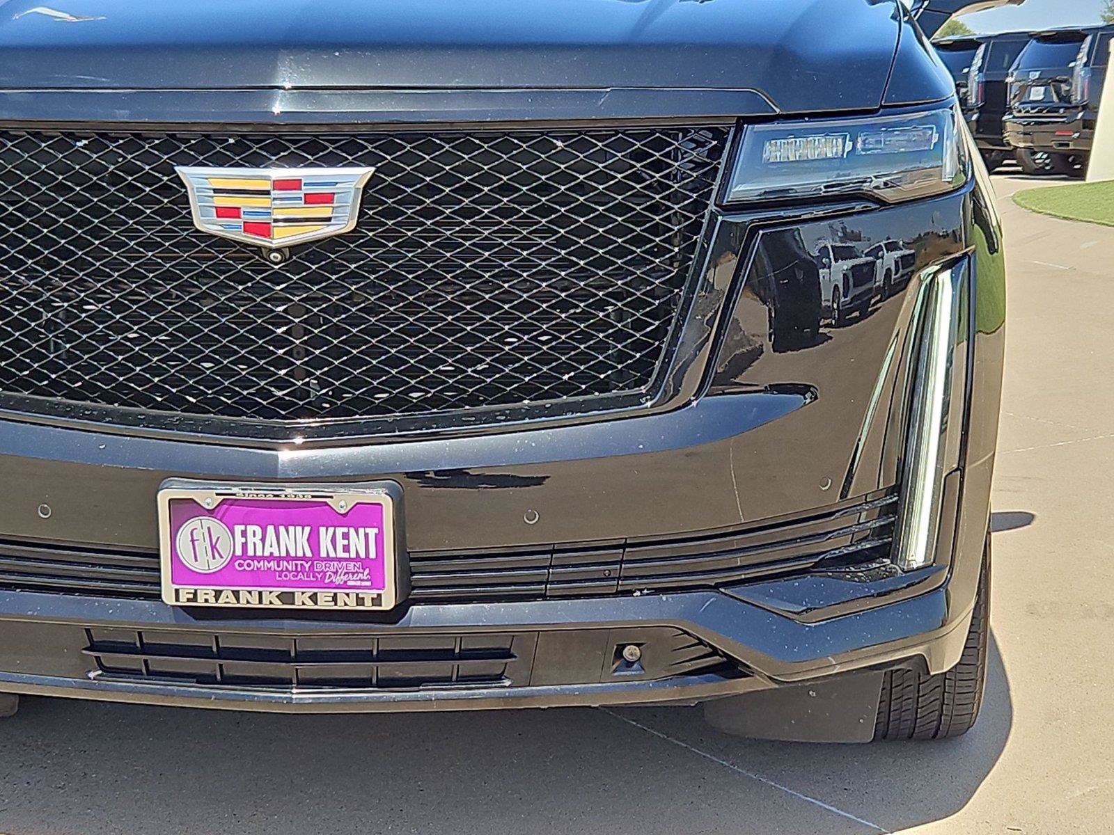 Used 2021 Cadillac Escalade ESV Sport w/ Driver Assist Tech Package AWD/4WD image 6
